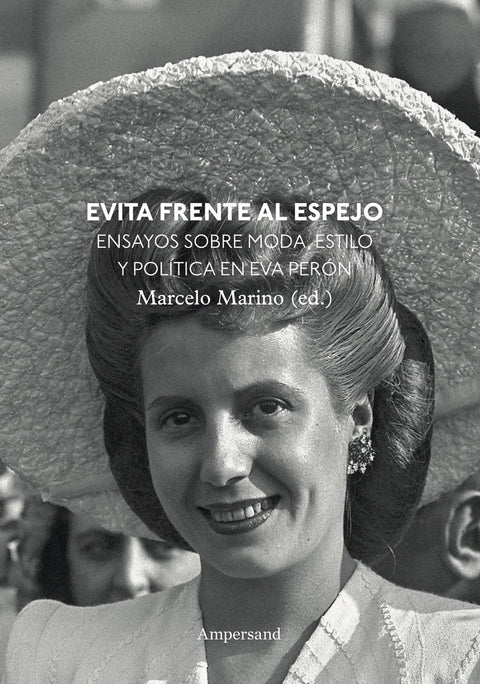  Evita frente al espejo 